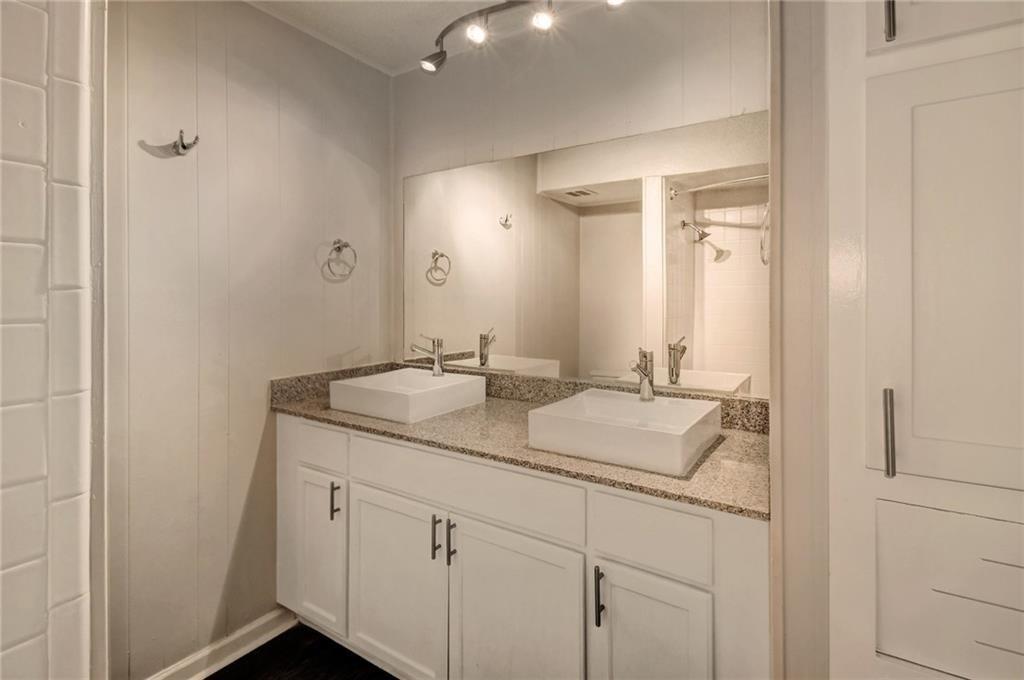 2900 Cole Street, Unit 310 Austin, TX 78705 - Photo 20 of 22
