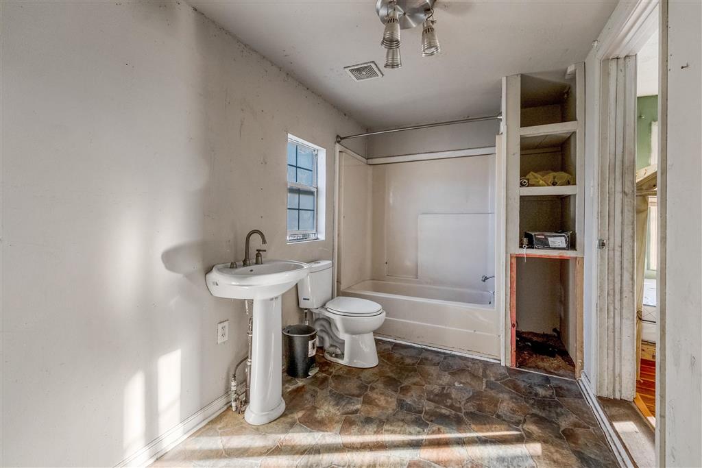 3534 Thibodeaux Lane Sulphur, LA 70663 - Photo 11 of 16