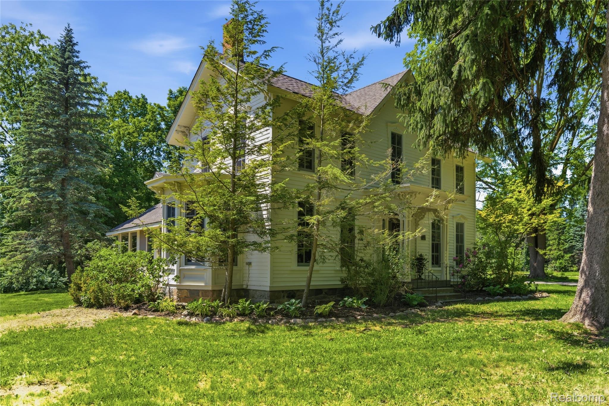 4480 Sheldon Road Rochester, MI 48306 - Photo 4 of 96 04-DSC03688.jpg