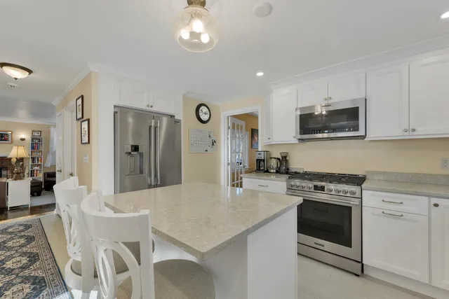 $620,000 | 9 Barkland Drive, Derry, NH 03038