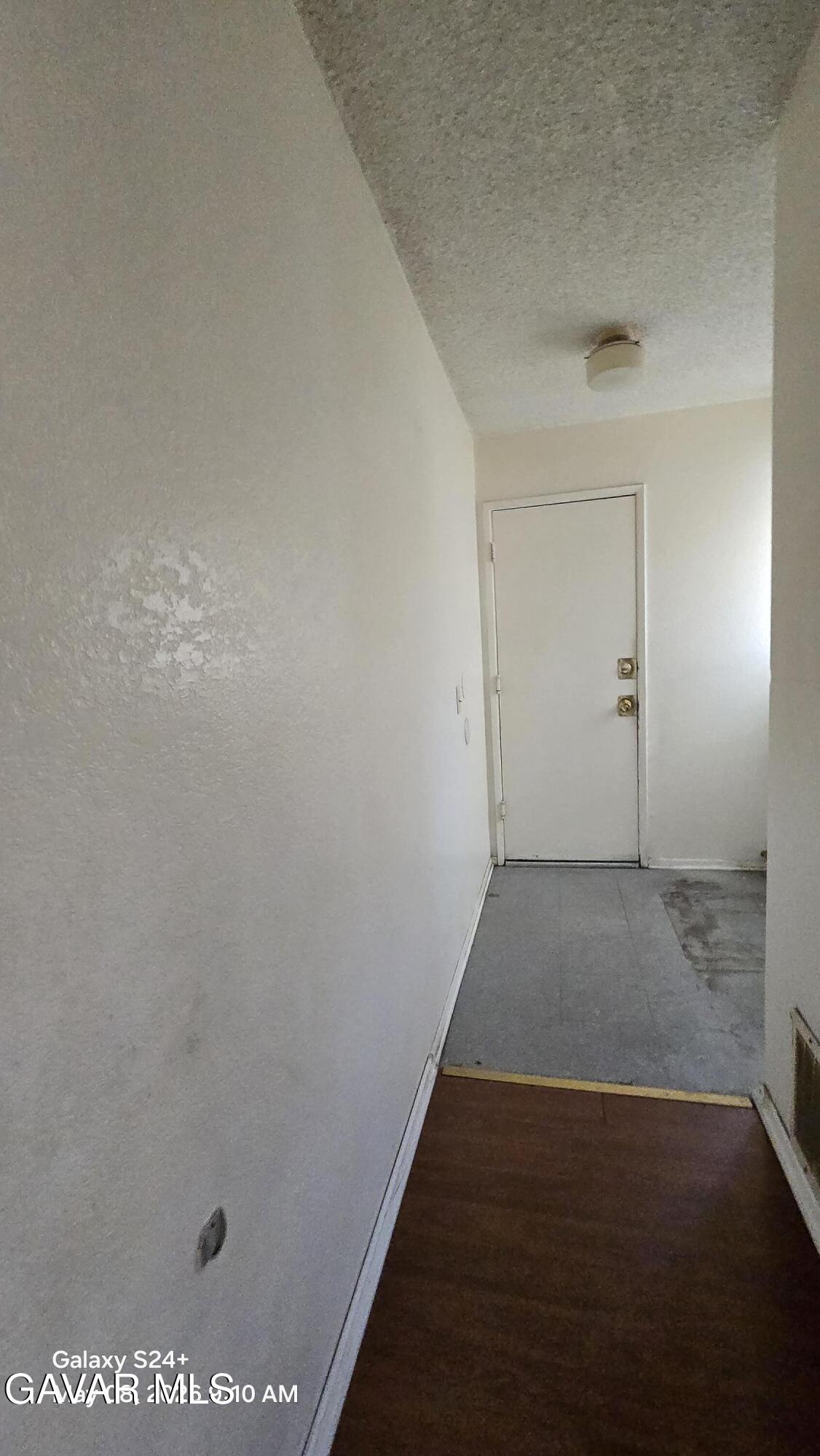 37007 Vía Del Rio Palmdale, CA 93550 - Photo 20 of 27 20260508_091059