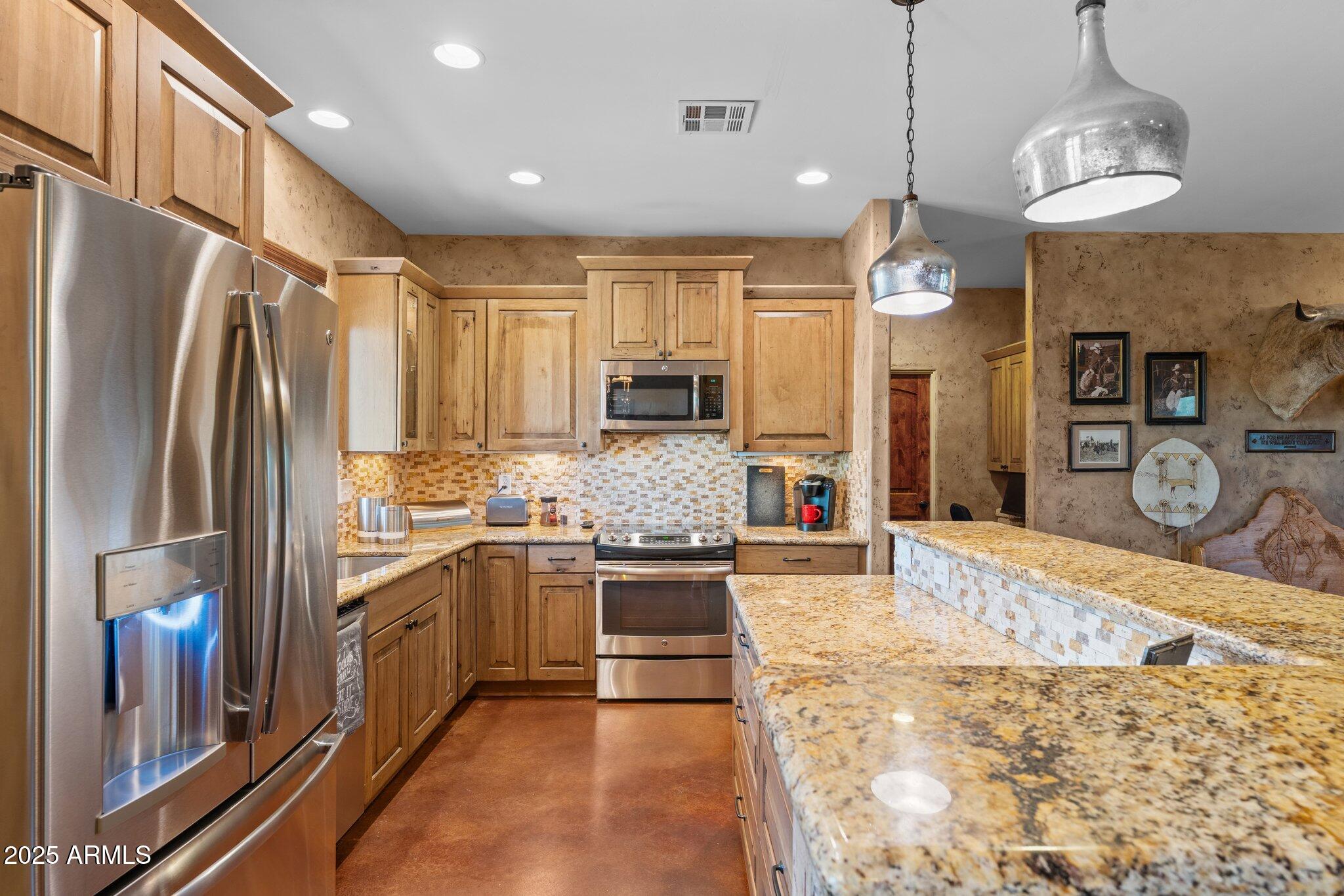 17789 West Peak View Road Surprise, AZ 85387 - Photo 20 of 69 23-web-or-mls-DSC08190