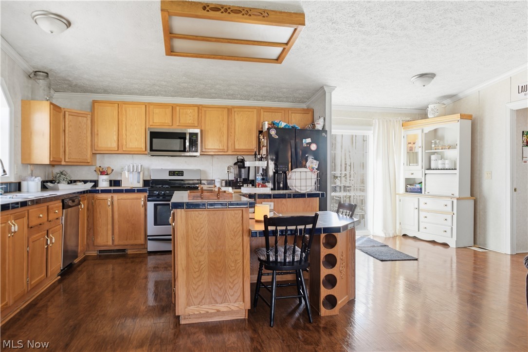 898 Long Shadow Lane Rome, OH 44085 - Photo 13 of 34