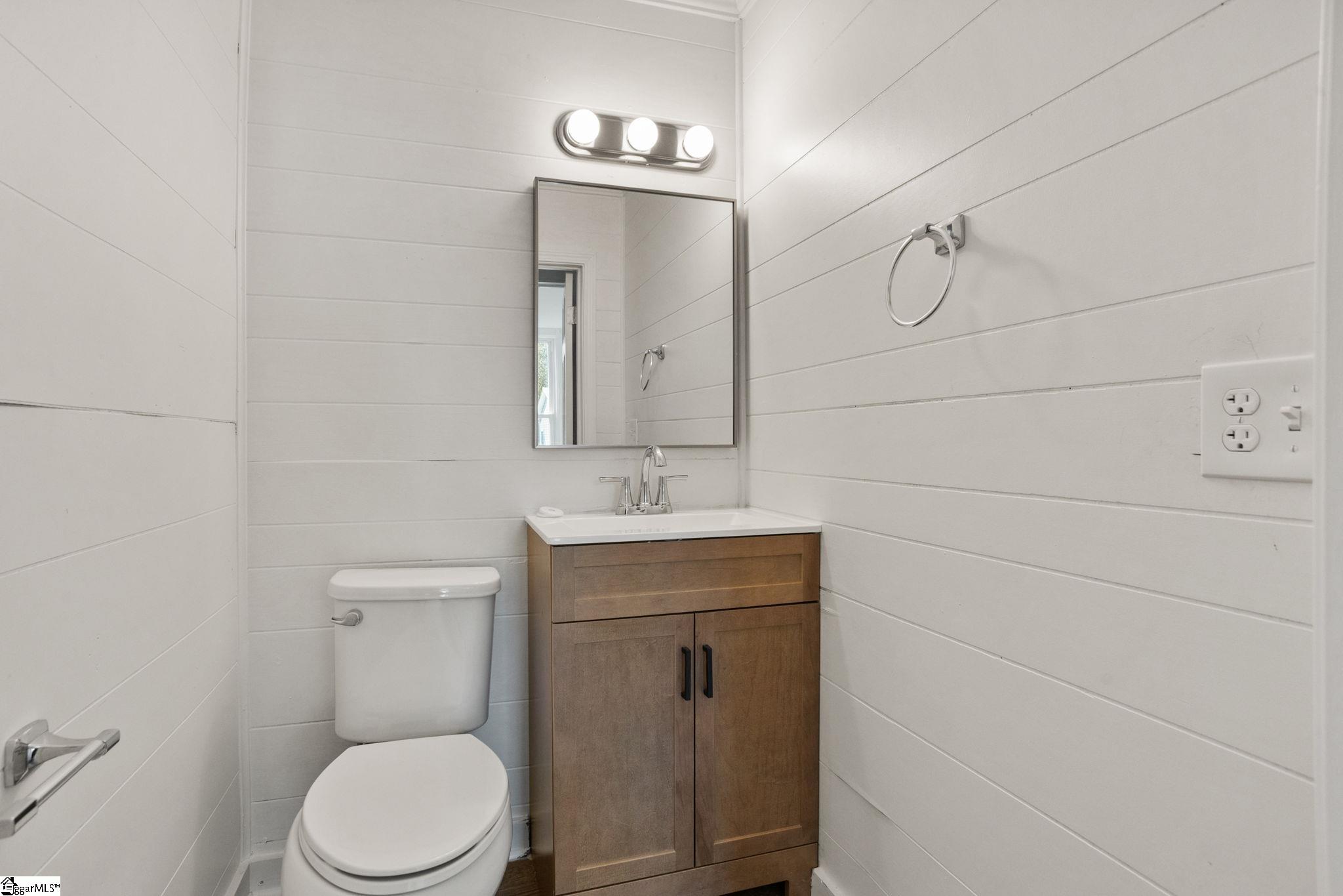 5994 North Old Laurens Road Gray Court, SC 29645 - Photo 19 of 25