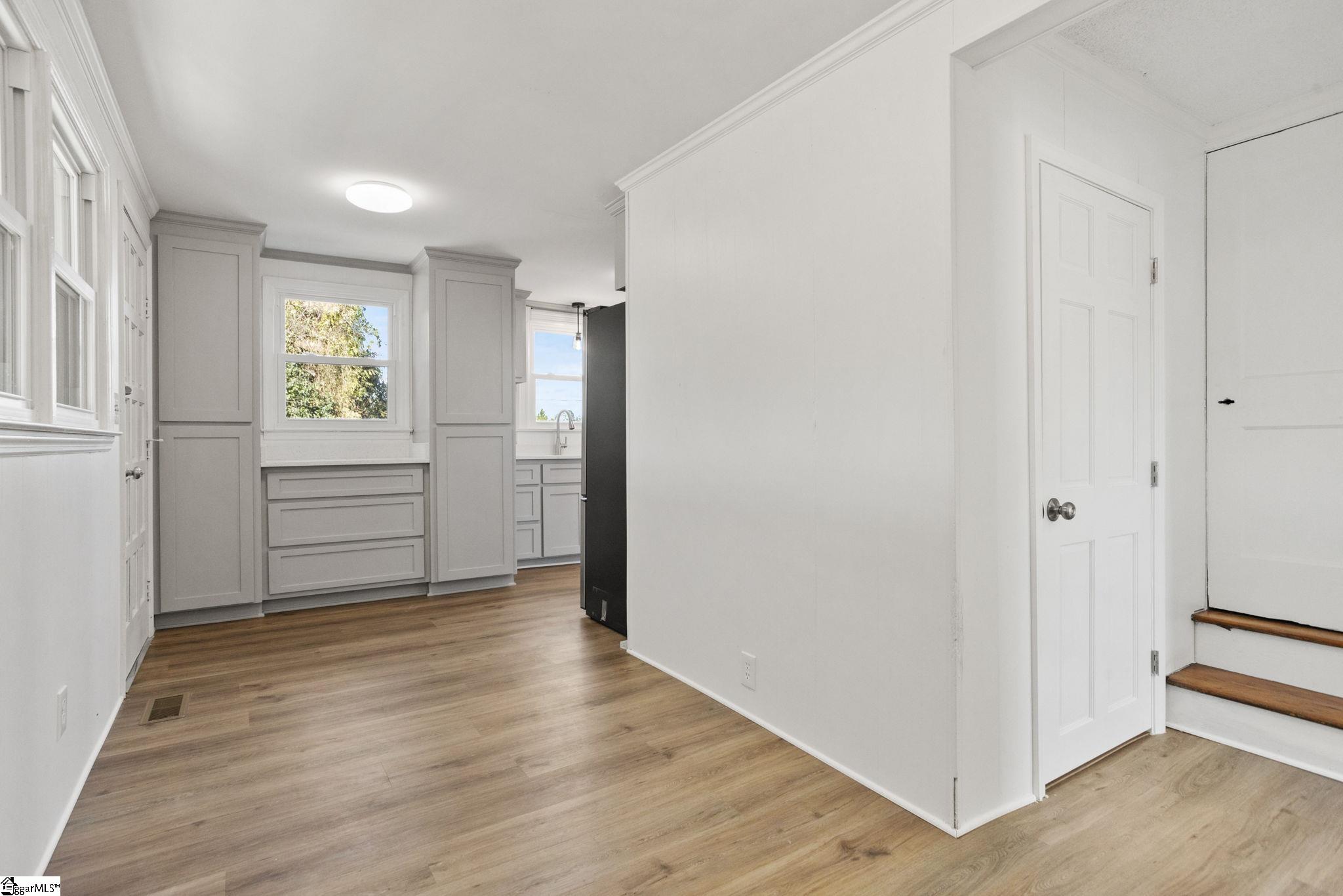 5994 North Old Laurens Road Gray Court, SC 29645 - Photo 20 of 25