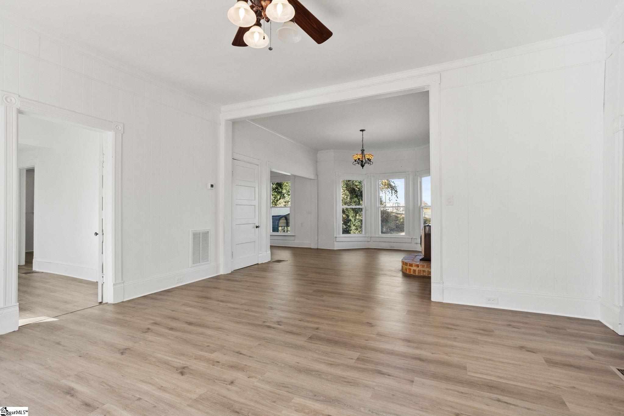 5994 North Old Laurens Road Gray Court, SC 29645 - Photo 5 of 25