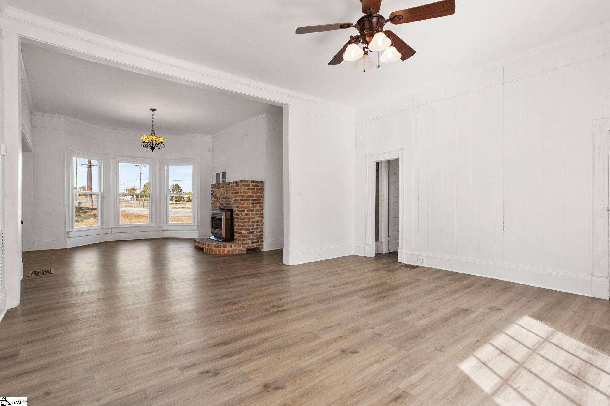 5994 North Old Laurens Road Gray Court, SC 29645 - Photo 6 of 25