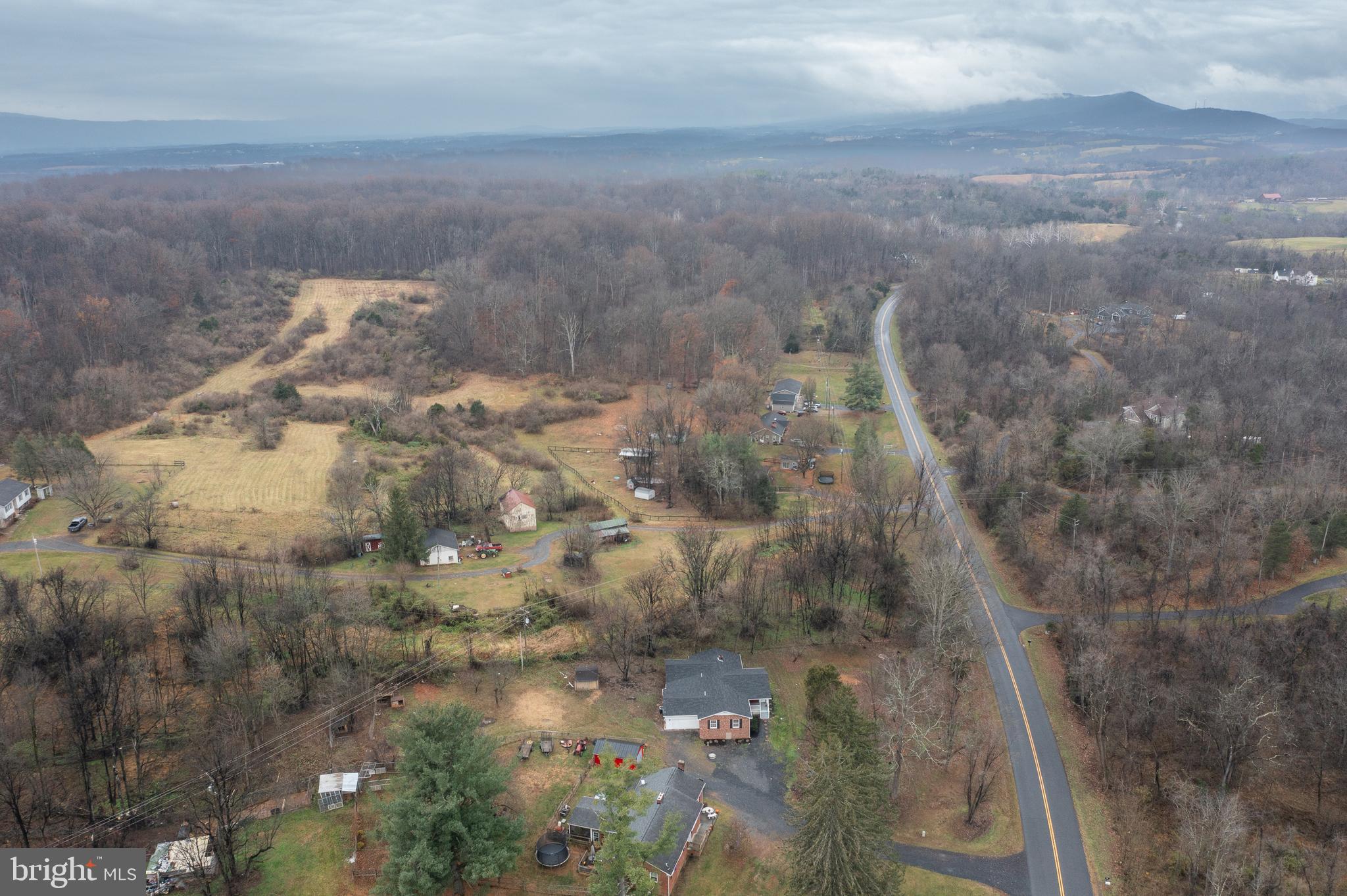 6731 Middle Road Middletown, VA 22645 - Photo 6 of 61
