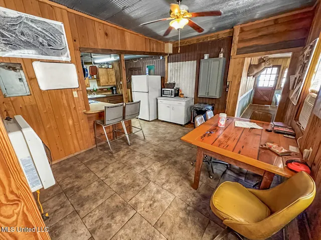 $2,990,000 | 298 Crescent Rd Street, Waterproof, LA 71375