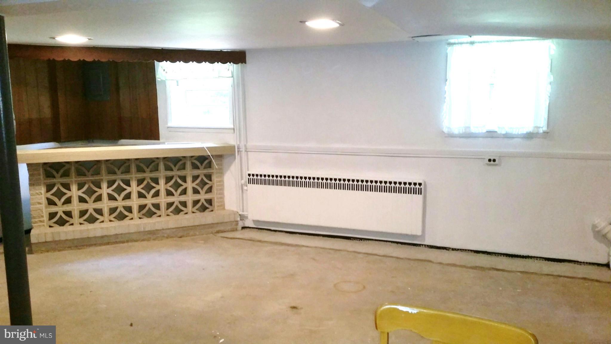4113 Raleigh Road Baltimore, MD 21207 - Photo 20 of 23 view of an empty room with a window