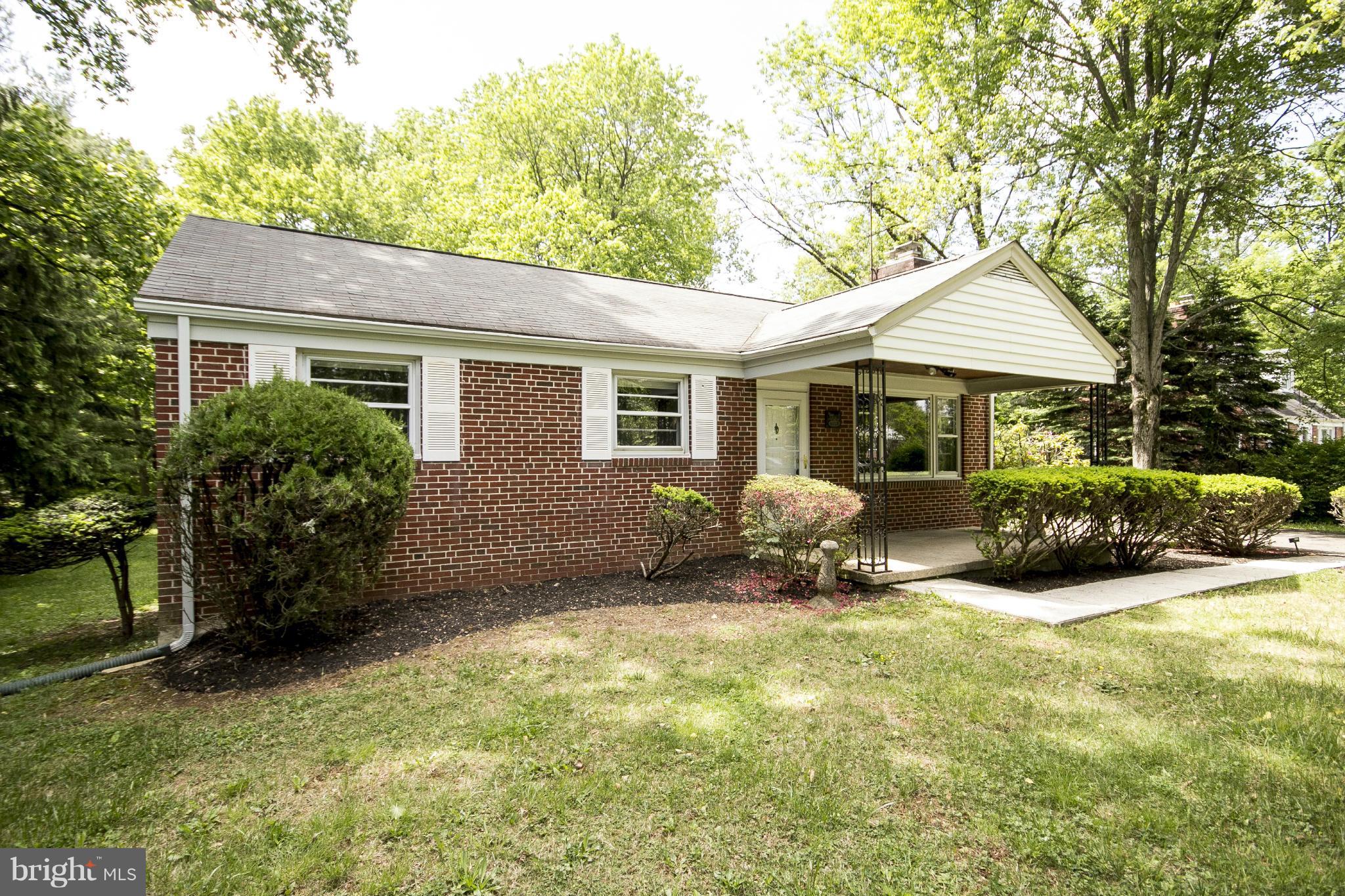 4113 Raleigh Road Baltimore, MD 21207 - Photo 4 of 23 a view of a house with backyard and sitting area