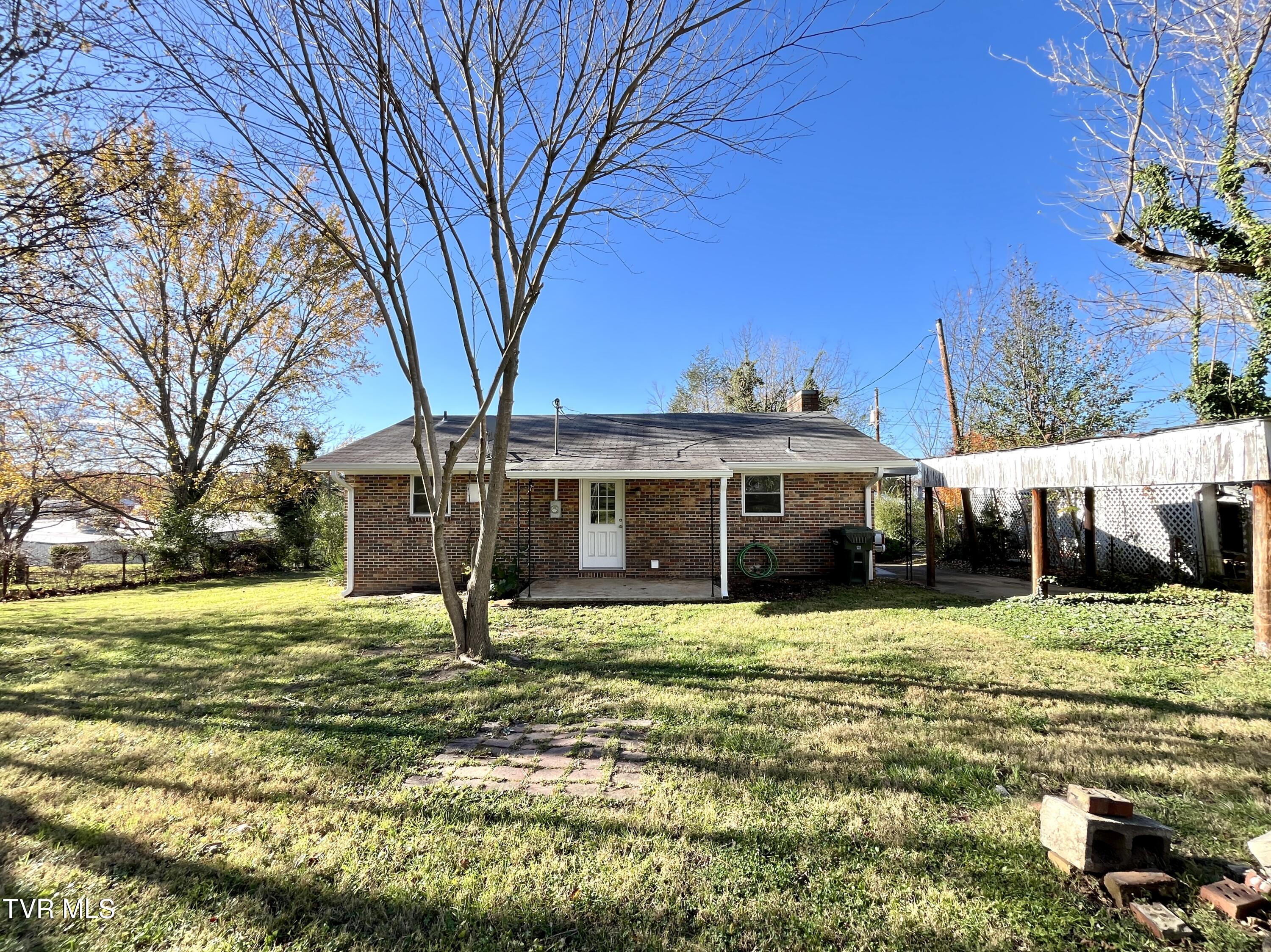 126 Pearl Street Greeneville, TN 37743 - Photo 20 of 23 18