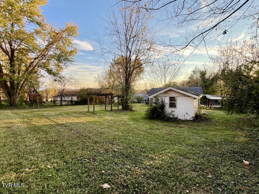 126 Pearl Street Greeneville, TN 37743 - Photo 23 of 23 21