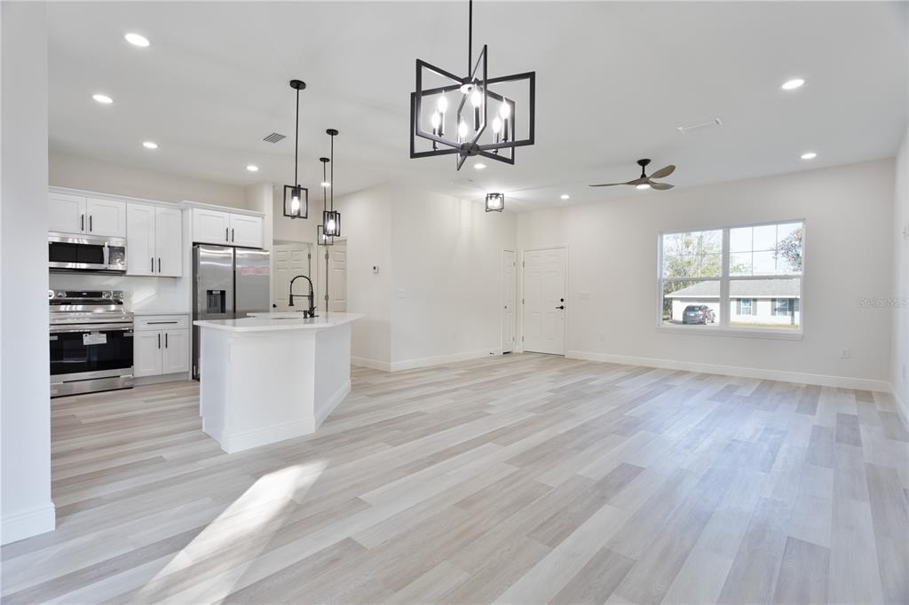 26 Hemlock Radial Loop Ocala, FL 34472 - Photo 5 of 33
