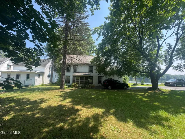 $172,000 | 3 Bunce Lane, Stillwater, NY 12170