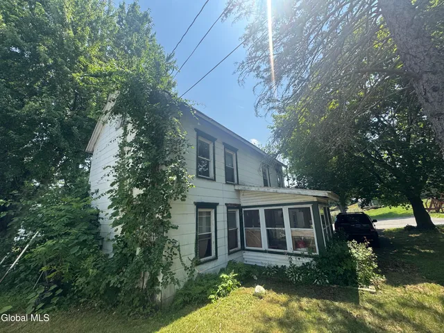 $172,000 | 3 Bunce Lane, Stillwater, NY 12170