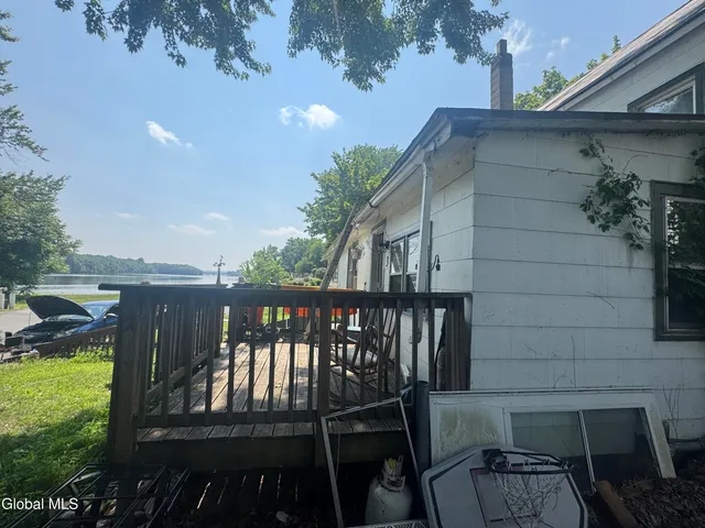 $172,000 | 3 Bunce Lane, Stillwater, NY 12170