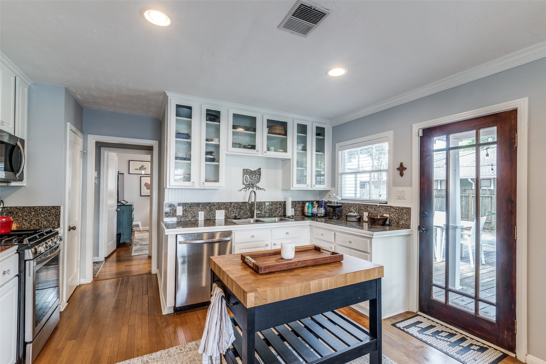 2019 Gostick Street Houston, TX 77008 - Photo 16 of 36