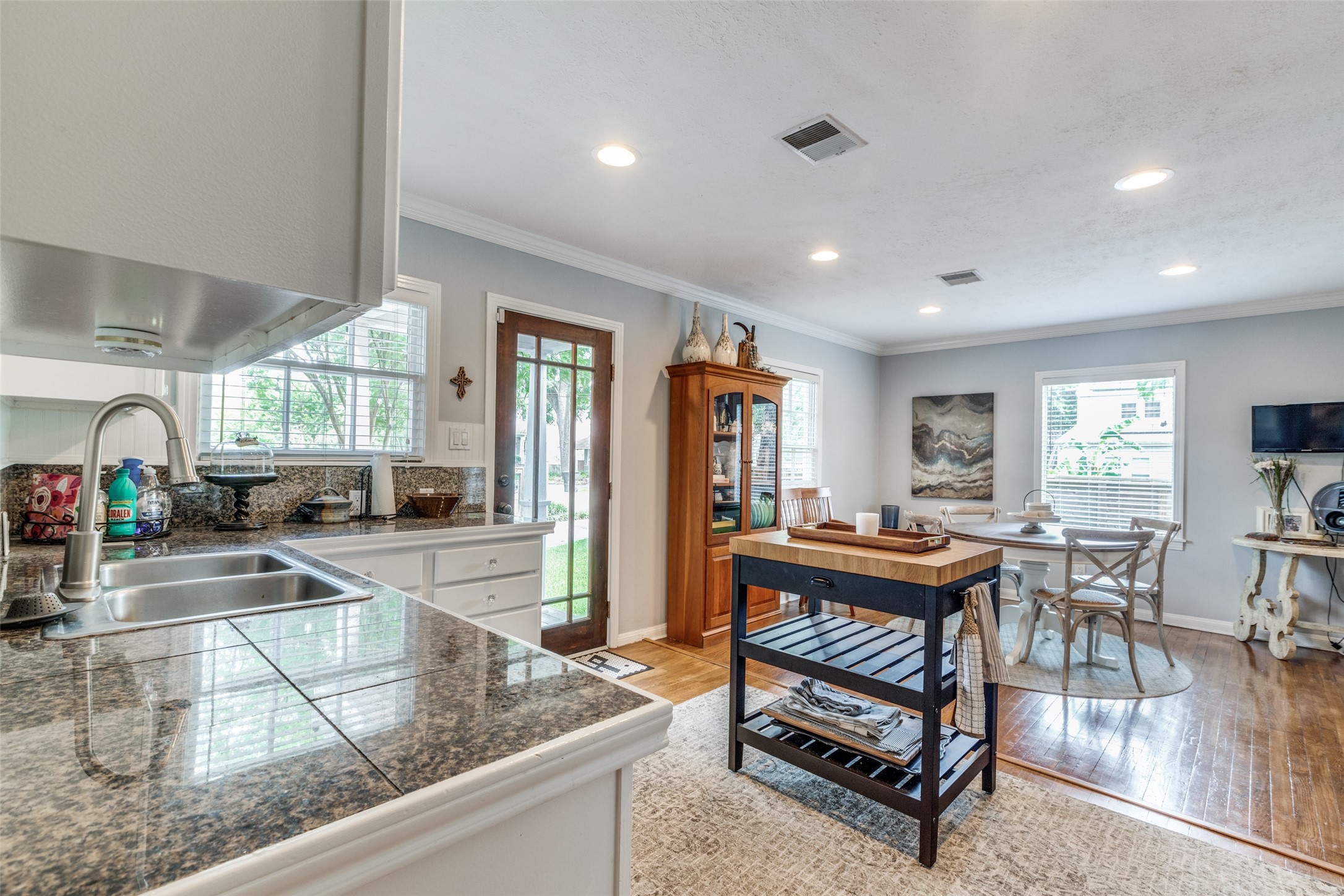 2019 Gostick Street Houston, TX 77008 - Photo 20 of 36