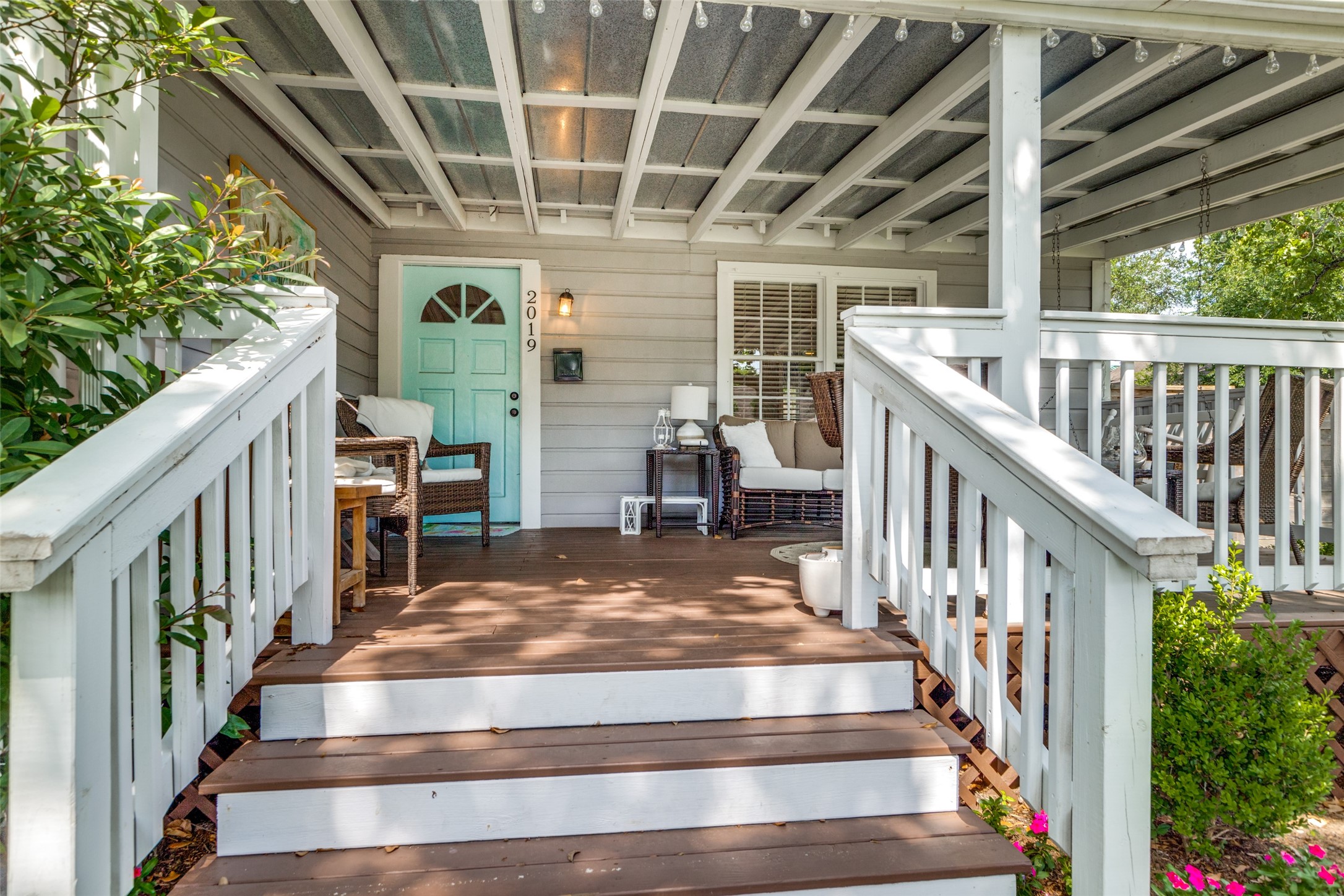 2019 Gostick Street Houston, TX 77008 - Photo 4 of 36