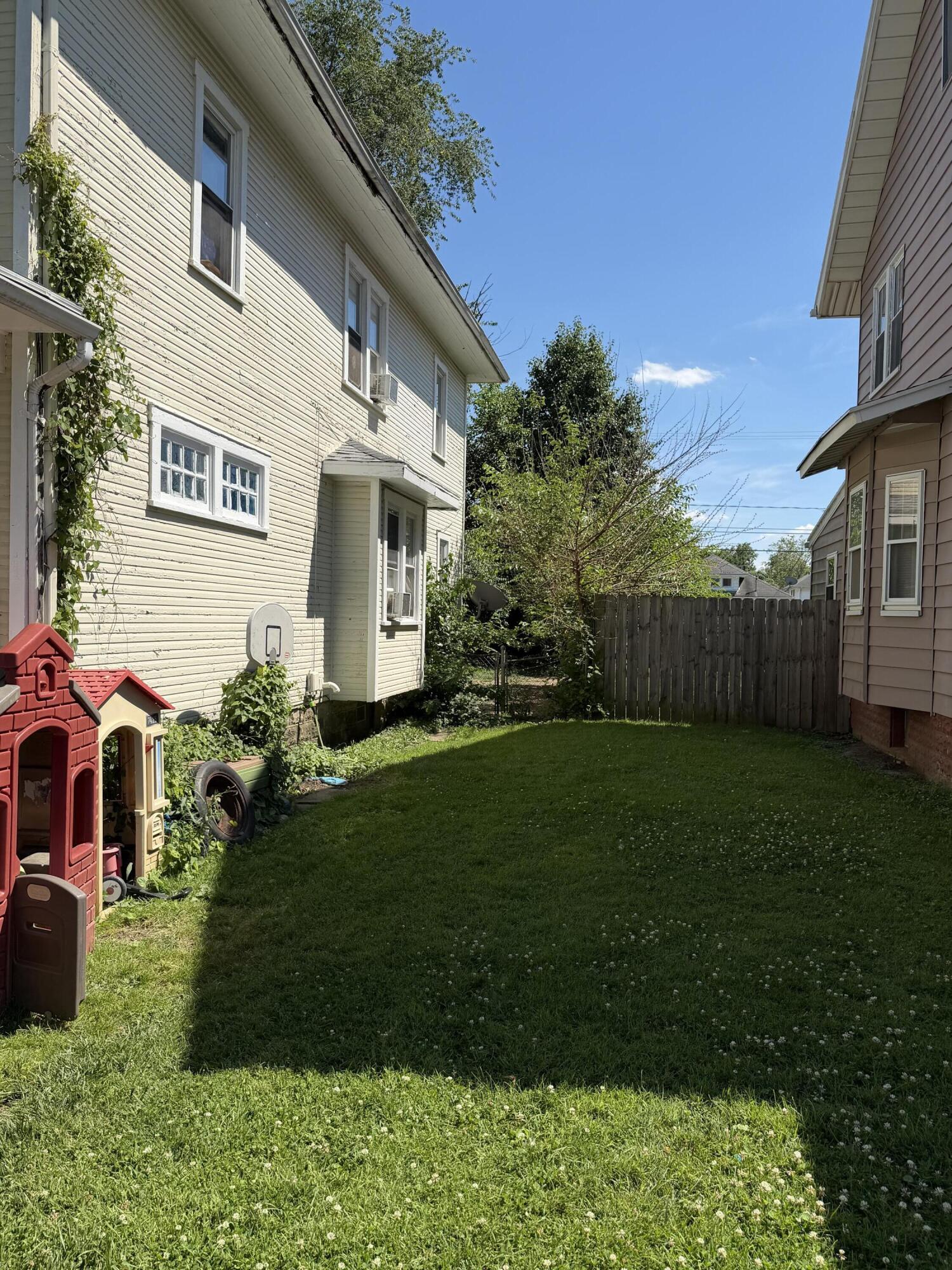 509-511 East Northern Avenue Springfield, OH 45503 - Photo 17 of 19 IMG_1668