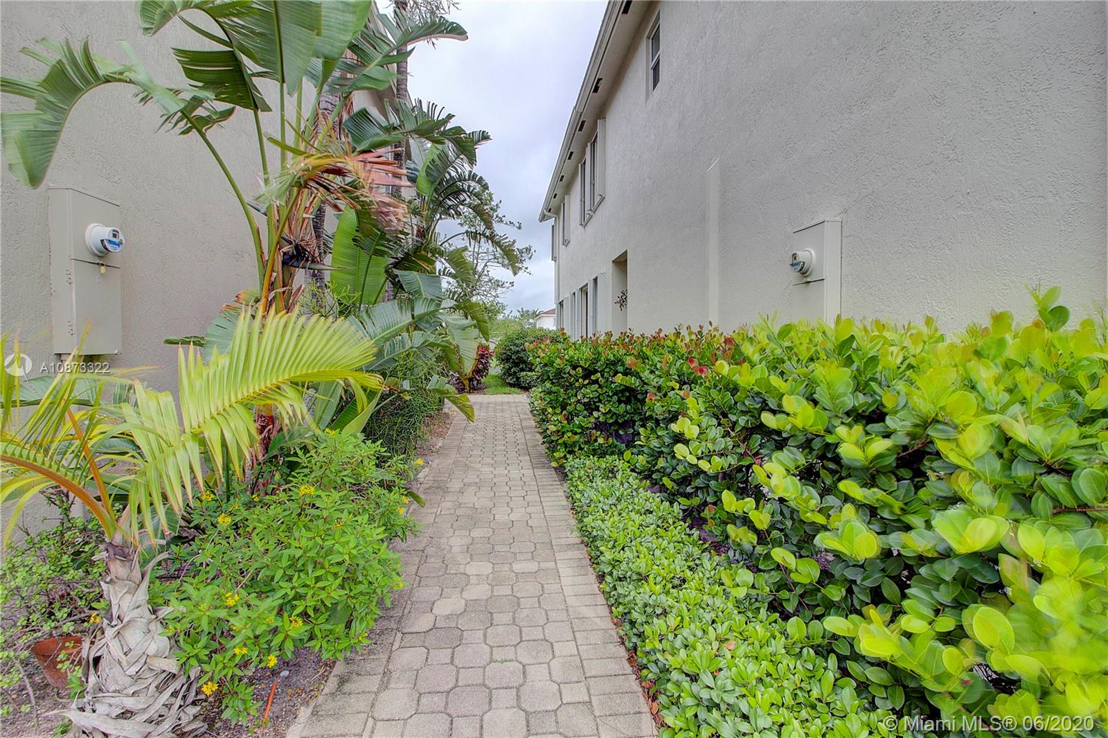 3047 Laurel Ridge Circle, Unit 3037 Riviera Beach, FL 33404 - Photo 2 of 19
