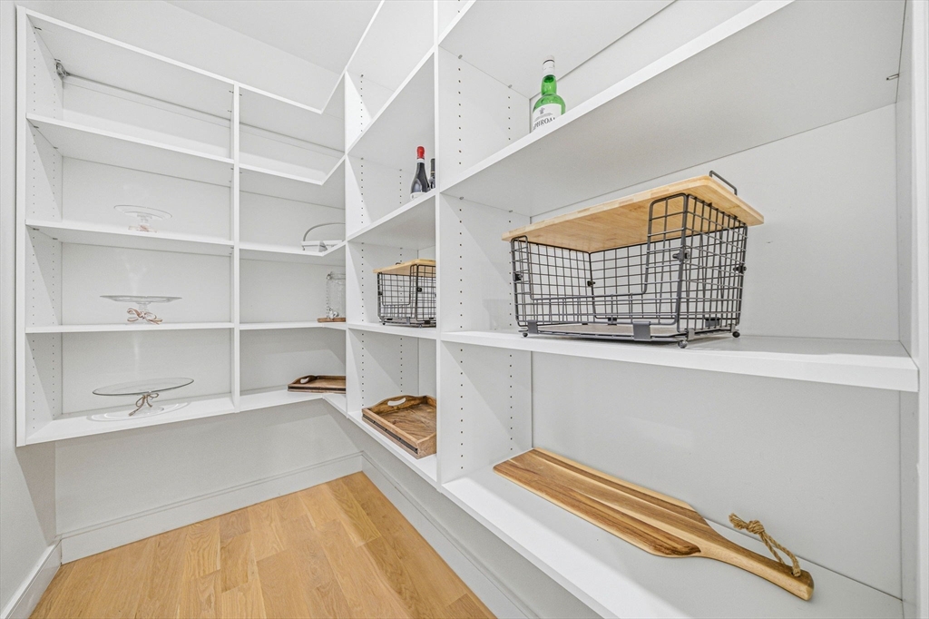 284 Webster Street Newton, MA 02466 - Photo 9 of 42