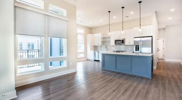 $3,025 | 255 East Chatham Street, Unit B1, Cary, NC 27511