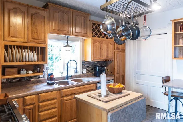 $199,500 | 306 West Fremont Street, Elmwood, IL 61529