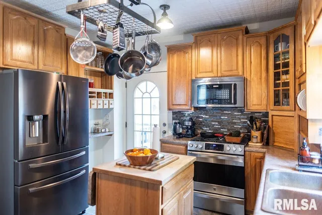 $199,500 | 306 West Fremont Street, Elmwood, IL 61529