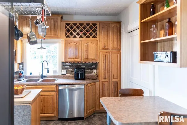 $199,500 | 306 West Fremont Street, Elmwood, IL 61529