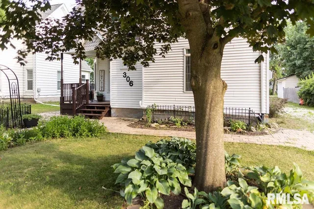 $199,500 | 306 West Fremont Street, Elmwood, IL 61529