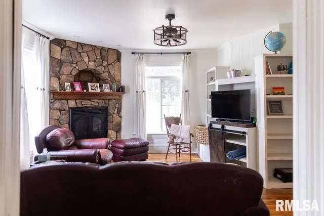 $199,500 | 306 West Fremont Street, Elmwood, IL 61529