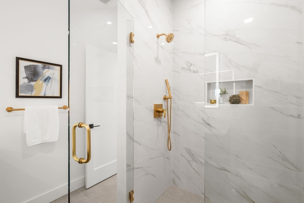 16 Stearns Road, Unit 103 Wellesley, MA 02482 - Photo 15 of 19