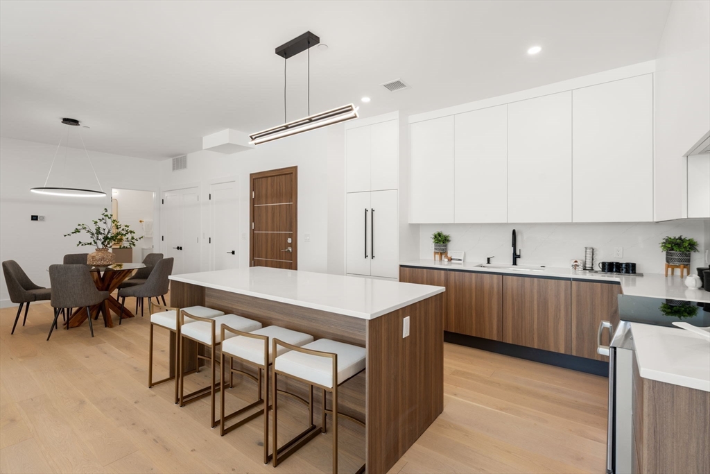 16 Stearns Road, Unit 103 Wellesley, MA 02482 - Photo 3 of 19