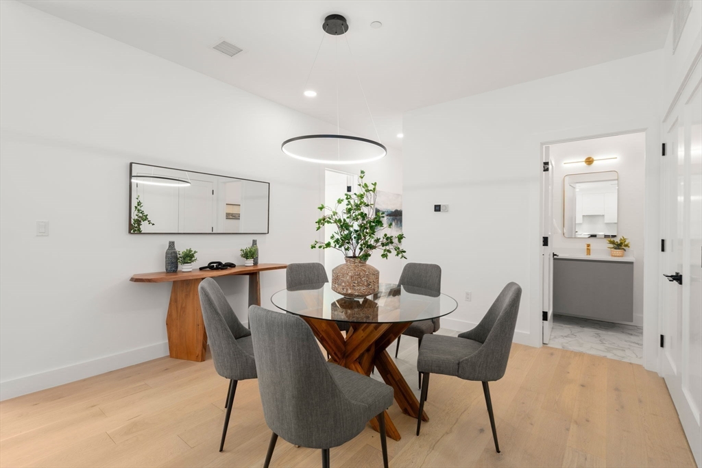 16 Stearns Road, Unit 103 Wellesley, MA 02482 - Photo 10 of 19