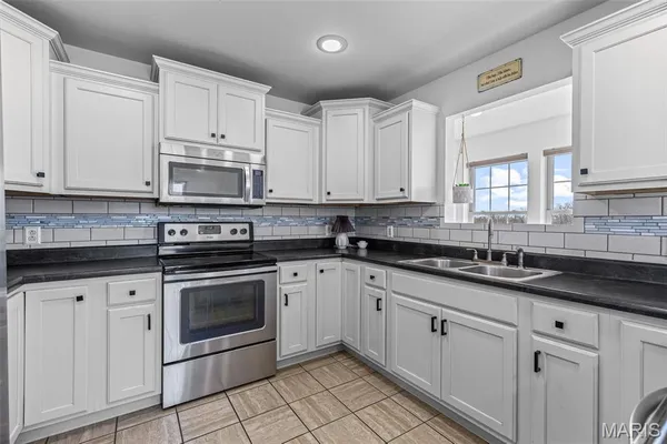 $369,900 | 110 Crossover Ridge Road, Fredericktown, MO 63645