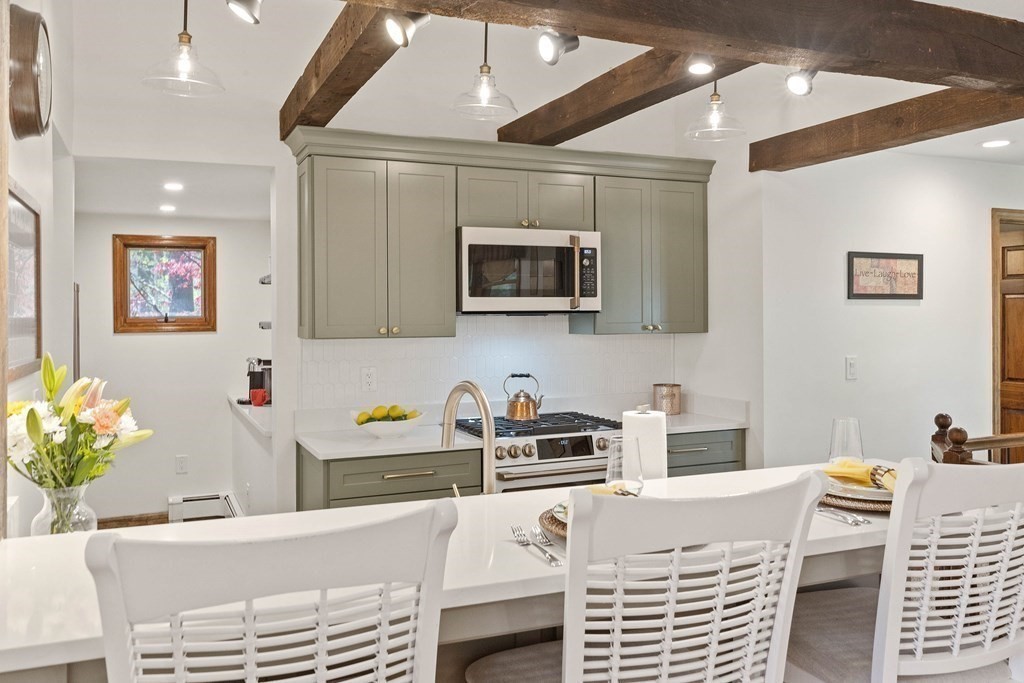4 Bettencourt Road Middleton, MA 01949 - Photo 11 of 40 Gallery Image 11