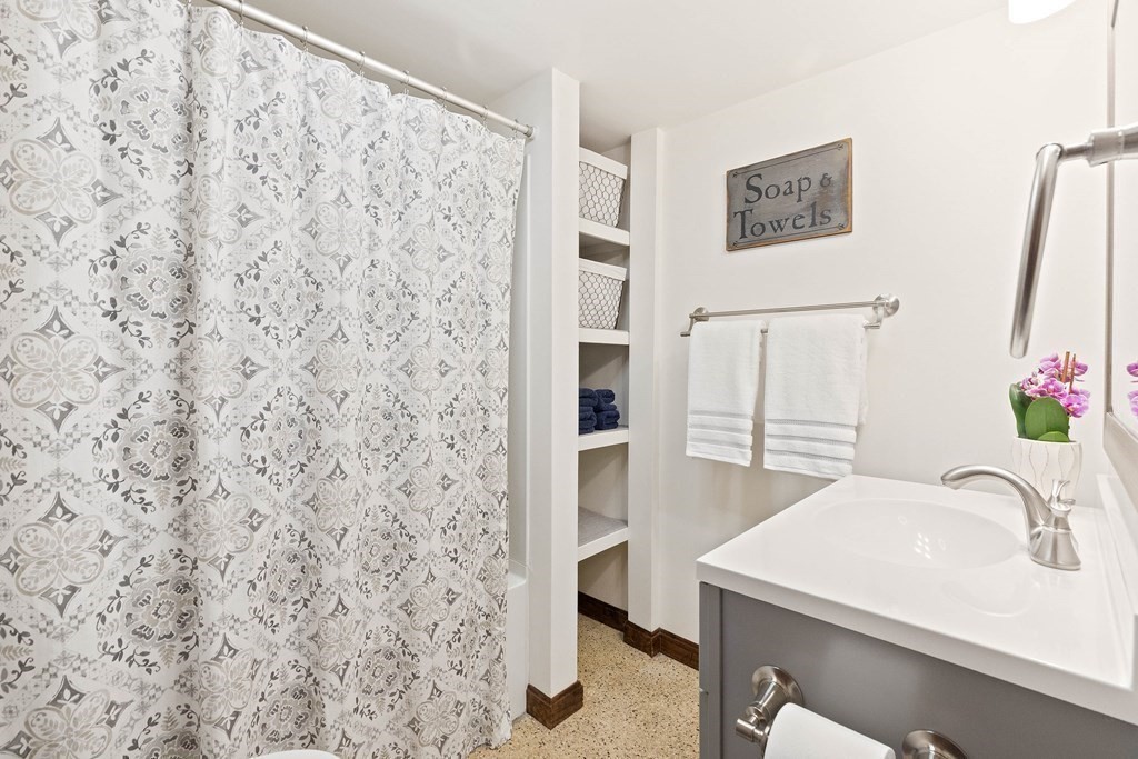 4 Bettencourt Road Middleton, MA 01949 - Photo 18 of 40 Gallery Image 18