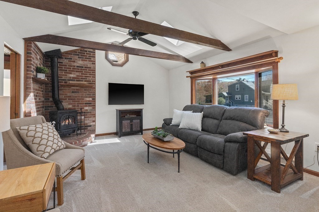 4 Bettencourt Road Middleton, MA 01949 - Photo 4 of 40 Gallery Image 4