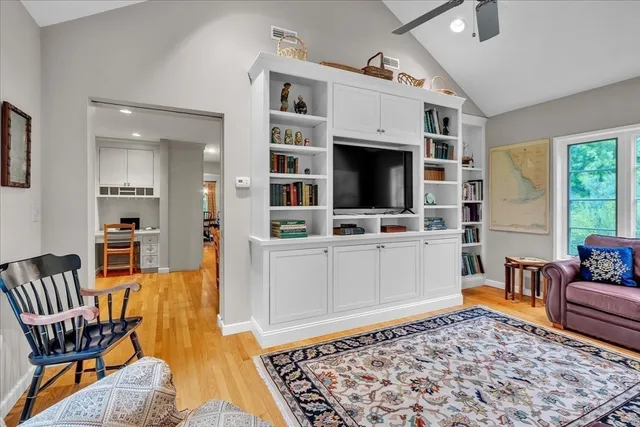 $1,549,000 | 144 Pine Street, Dover, MA 02030