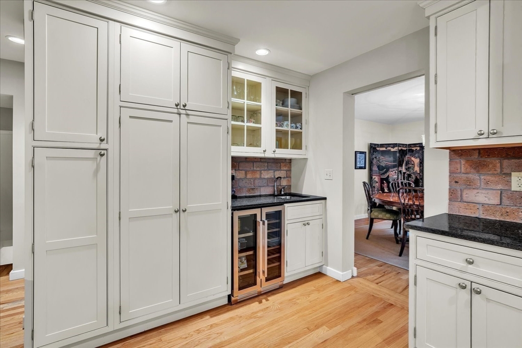 144 Pine Street Dover, MA 02030 - Photo 7 of 35