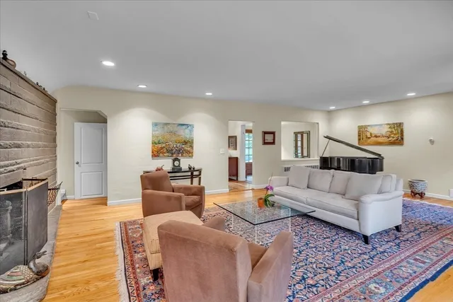 $1,549,000 | 144 Pine Street, Dover, MA 02030