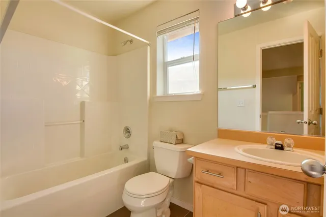 $3,200 | 1103 167th Street Southwest, Lynnwood, WA 98037