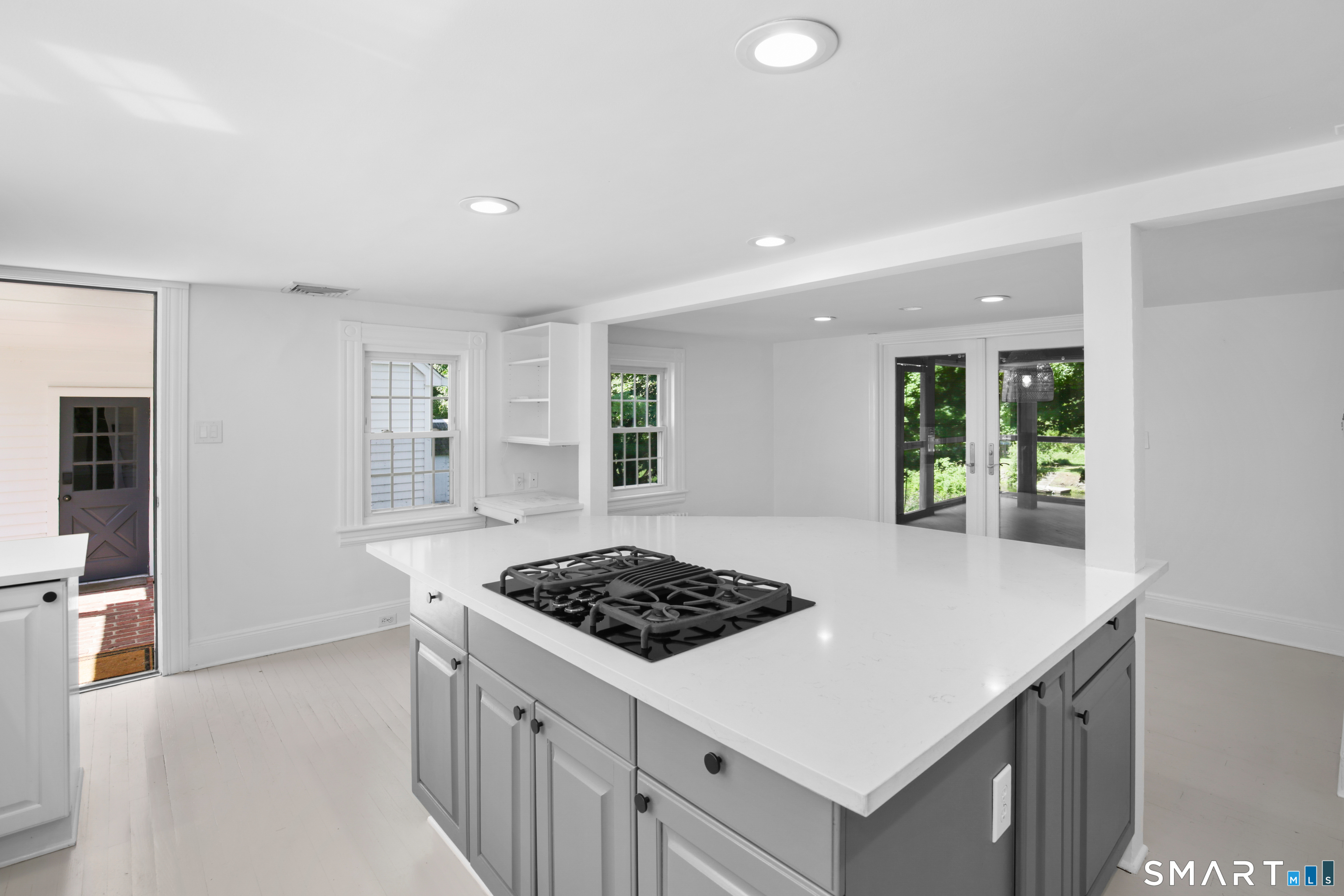 4 Wake Robin Road Westport, CT 06880 - Photo 4 of 27