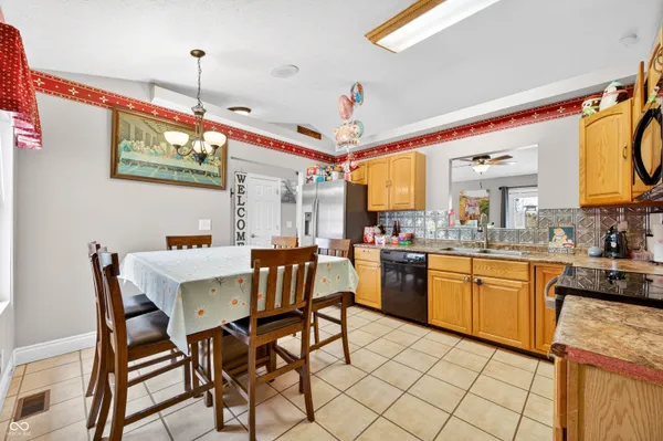 $314,900 | 2823 Whitney Way, Seymour, IN 47274