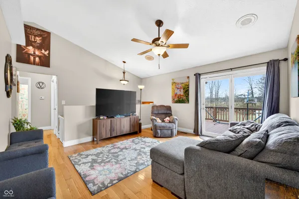 $314,900 | 2823 Whitney Way, Seymour, IN 47274