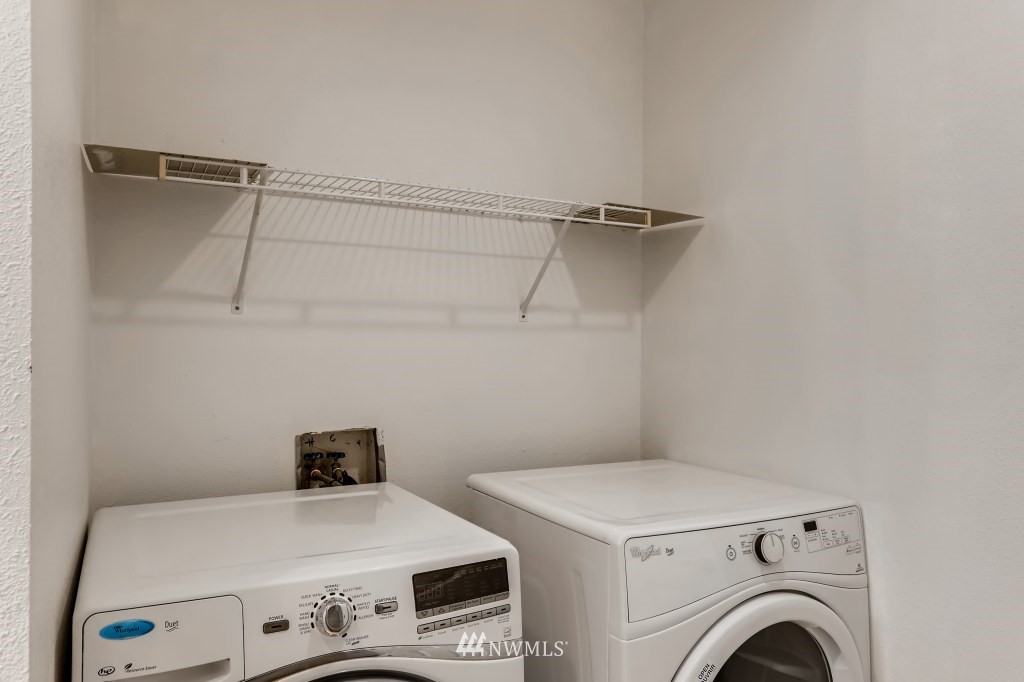 9661 Renton Avenue South Seattle, WA 98118 - Photo 22 of 27 Gallery Image 22