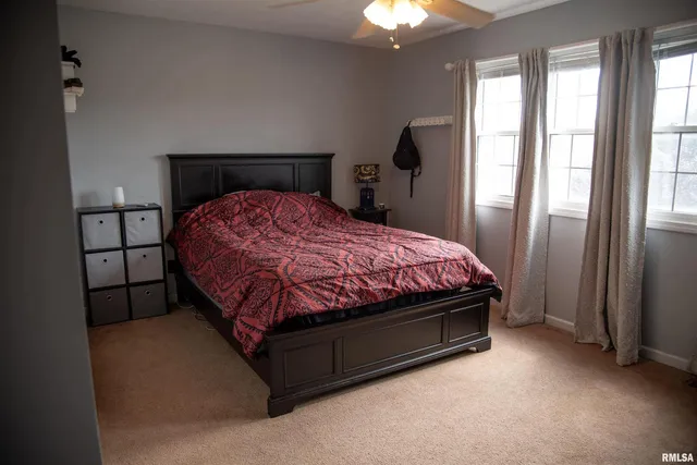 $289,000 | 1602 Carmie Lane, Marion, IL 62959