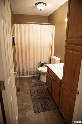 $289,000 | 1602 Carmie Lane, Marion, IL 62959